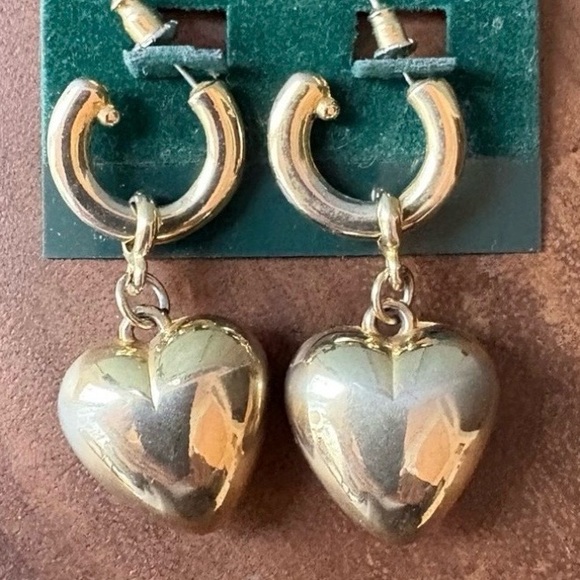 Gold Puffy Heart Vintage Dangle Pierced Earrings - Picture 6 of 7